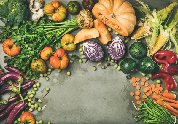 Gesunde Vegetarische Saisonale Herbst Lebensmittel Kochen Hintergrund Herbstgemüse Und Kräuter — Stockfoto