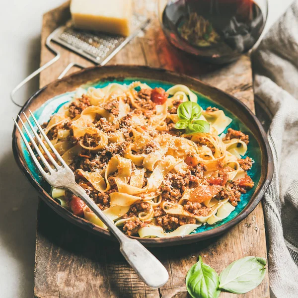 Cena Italiana Pasta Tradicional Tagliatelle Boloñesa Con Carne Picada Salsa — Foto de Stock