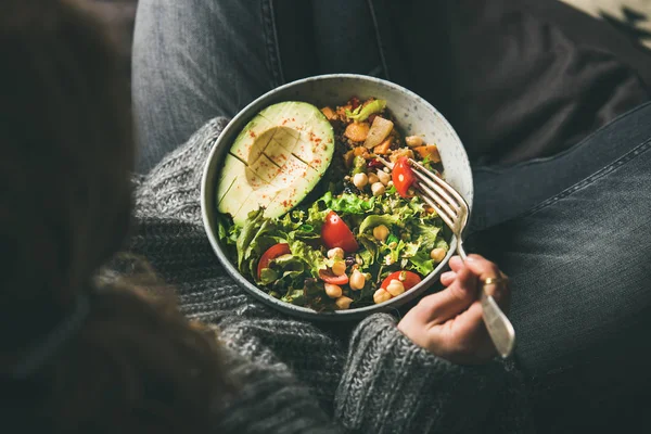Healthy Vegetarian Dinner Woman Jeans Woolen Sweater Holding Bowl Fresh — Φωτογραφία Αρχείου