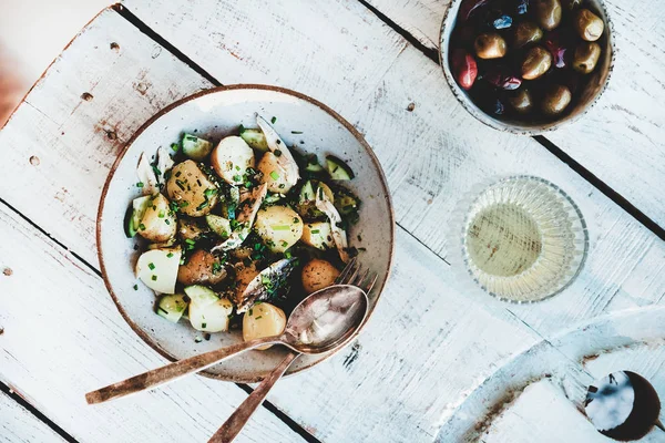 Gesundes Leichtes Sommerliches Mittagessen Oder Abendessen Kartoffelsalat Nach Griechischer Art — Stockfoto