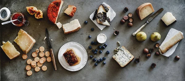 Wine Snack Variety Flat Lay Cheeses Honey Fresh Fruit Nuts — Stock Photo, Image