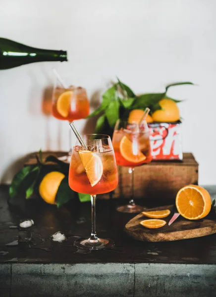 Aperol Spritz Aperitif Alcohol Cold Drink Glasses Oranges Ice Cubes — ストック写真