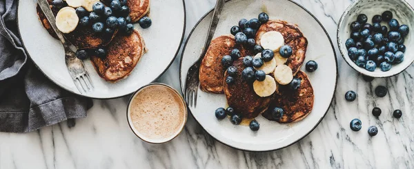 Healthy Comfort Breakfast Set Flat Lay Banana Pancakes Fresh Blueberry — Stock Photo, Image