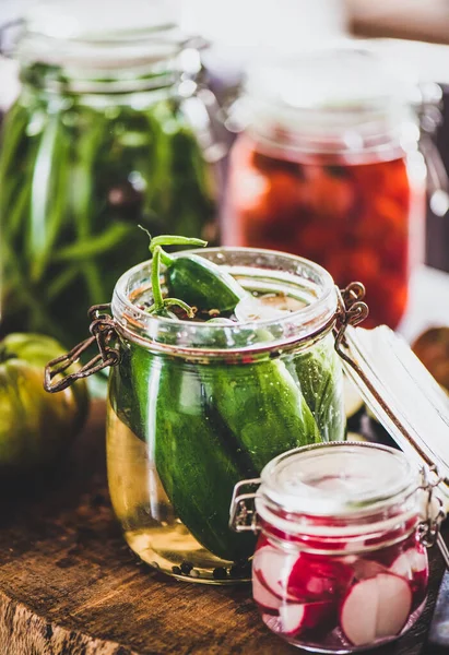 Conservação Enlatamento Vegetais Outono Ingredientes Para Cozinhar Frascos Vidro Com — Fotografia de Stock