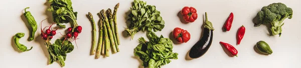 Diseño Verduras Verano Puesta Plana Verduras Frescas Espárragos Rábano Tomate —  Fotos de Stock