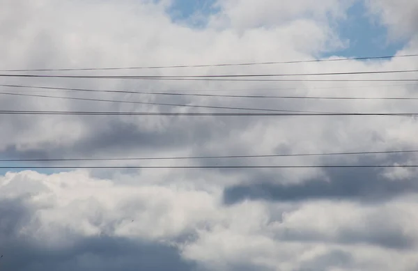 Fluffiga Moln Täcker Den Sommarblå Himlen — Stockfoto