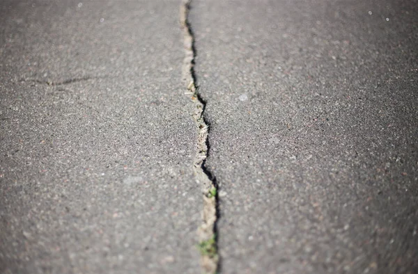 Broken Asphalt Cracks Road Surface — Stock Photo, Image