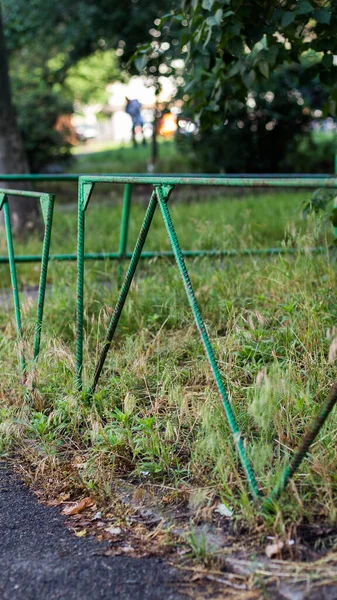 Vieille Clôture Abandonnée Dans Rue — Photo