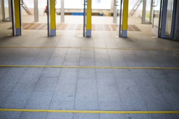 Kiev Oekraïne 2020 Sociale Afstand Metro Informatieborden Metro — Stockfoto