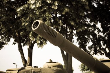 Sovyetler Birliği 2. Dünya Savaşı 'ndan kalma ağır askeri araçlar.