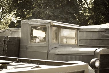 Sovyetler Birliği 2. Dünya Savaşı 'ndan kalma ağır askeri araçlar.