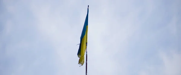 Nationell Flagga Oberoende Ukraina Vinka Vinden — Stockfoto