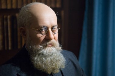 Kyiv, Ukrayna 09.01.2020: Mykhailo Serhiyovych Hruşevsky 'nin balmumu heykeli