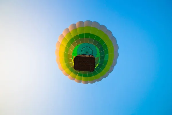 Big Balloon Flies Sky — Stock Photo, Image