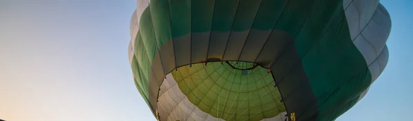 大气球在天空中飞舞 — 图库照片