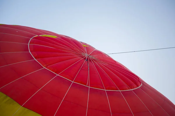 Wielki Balon Leci Niebie — Zdjęcie stockowe