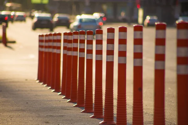 Pysäköinti Bollard Kaupungissa — kuvapankkivalokuva