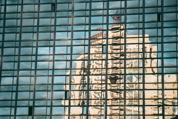 Glasfenster Eines Bürogebäudes Einer Modernen Stadt Finanzviertel — Stockfoto
