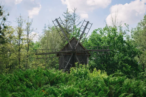 Alte Holzmühlen Umgeben Von Natur — Stockfoto