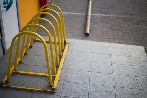 Aparcamiento Para Bicicletas Calle Ciudad —  Fotos de Stock