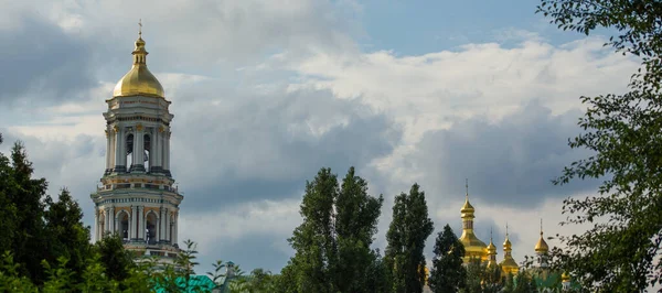 Вид Православну Церкву Києво Печерська Лавра — стокове фото