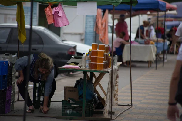 Киев Украина 2020 Спонтанная Неконтролируемая Торговля Рынке Городской Улице — стоковое фото