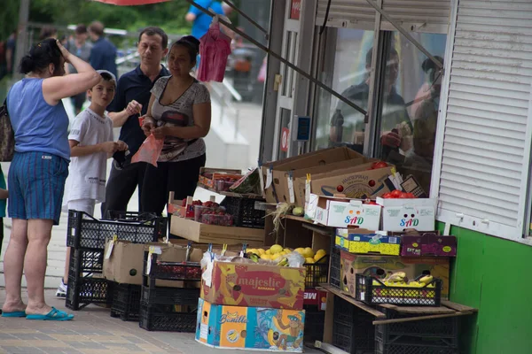 Kiev Ucrânia 2020 Comércio Espontâneo Descontrolado Mercado Rua Cidade — Fotografia de Stock