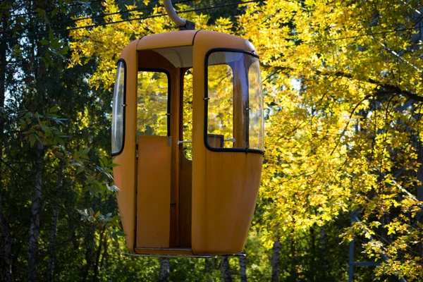 Sovyet fütüristik teleferiği Gorky Park, Kharkov 'da.