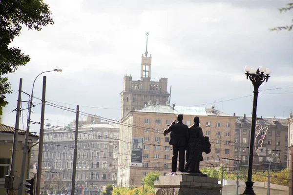 Dom Wieżą Stalinowskim Stylu Imperium Centrum Charkowa — Zdjęcie stockowe