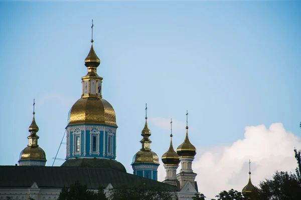 Kharkiv Merkezindeki Dormition Katedrali — Stok fotoğraf