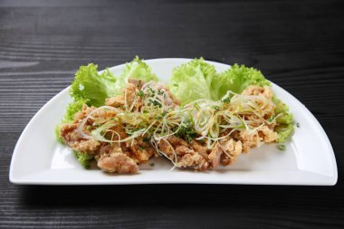 Çin usulü kızarmış tavuk Yu Lin Chi