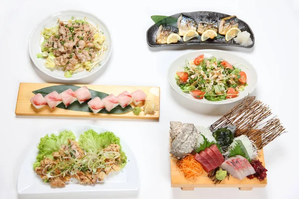 传统的日本餐u2014 图库照片©deeblue#111484568