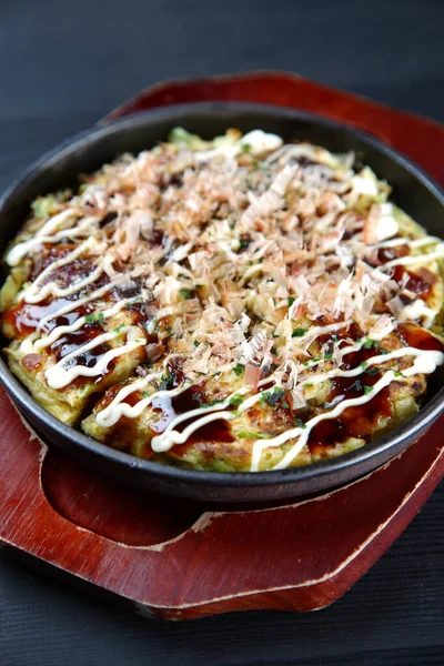 Okonomiyaki Sur Plaque Fer — Photo