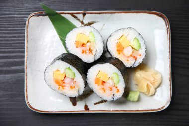 Taze deniz ürünleri Norimaki Suşi Roll