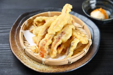 Mayonezli Kalamar Tenpura