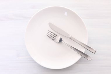 Bıçak ve çatalın anlamı FİSHED