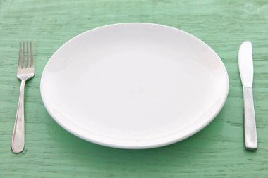 Tabak çatalı ve bıçak yemek masasında