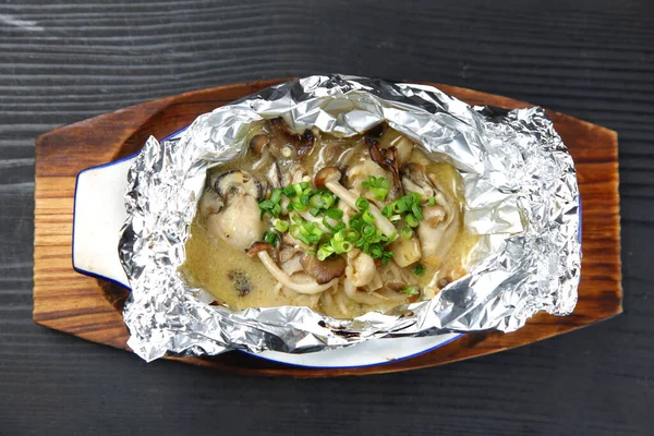 Feuille Huîtres Grillées Aux Champignons — Photo