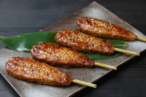 茶鸭筑村肉丸子串 — 图库照片