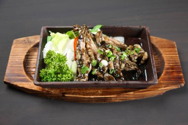 Tavuk boynu kömürü.