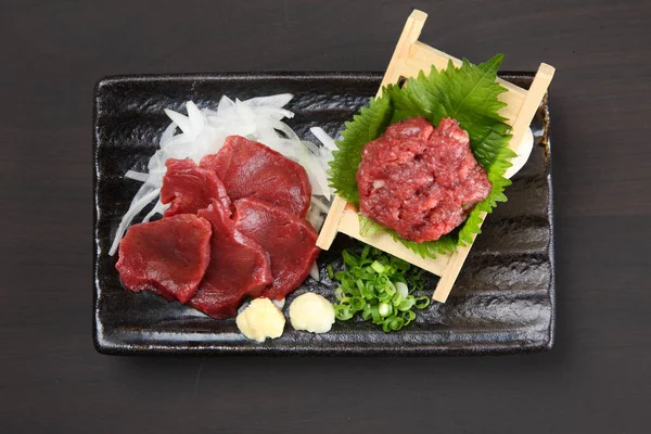 Carne Cal Sashimi Placă Tartar Carne Cal — Fotografie, imagine de stoc