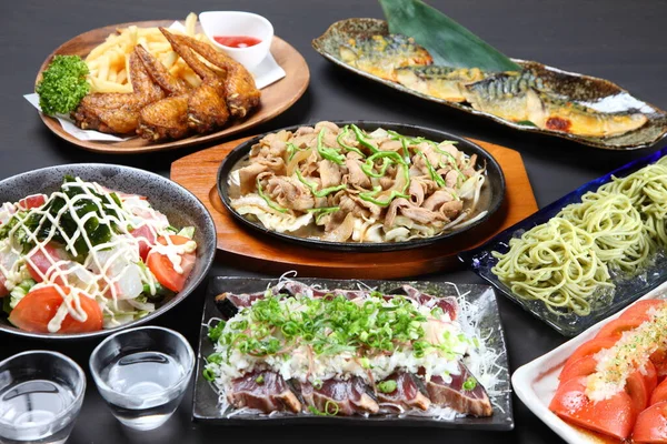 Różne Potrawy Japońskiego Menu Izakaya — Zdjęcie stockowe