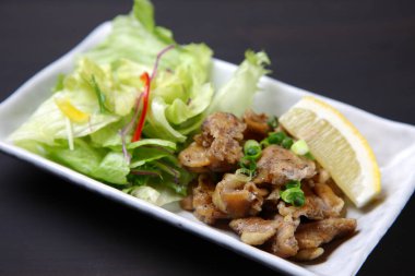 Tavuk eteği. Kızartma.