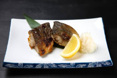 kavrulmuş taze Okhotsk uskumru Atka