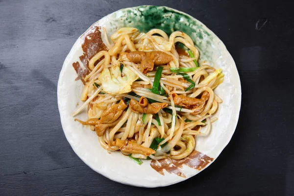 Nouilles Udon Frites Avec Entrailles — Photo