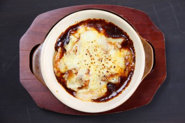 Demi glace cheddar peyniri graten