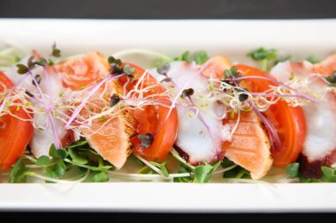 Taze somon ve ahtapot carpaccio.