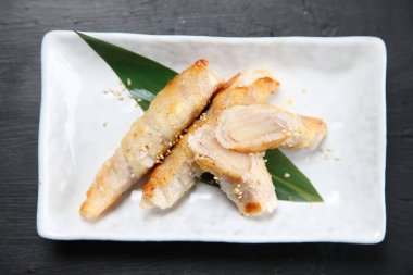 Domuz ve zencefil rulo