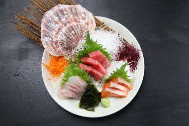 mevsimlik taze sashimi tabağı