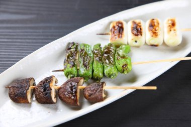 Japon Sebze Şişleri 'nin stüdyo çekimi.